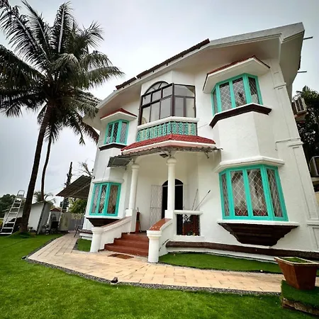 Baga Calangute Beach Bay Villas